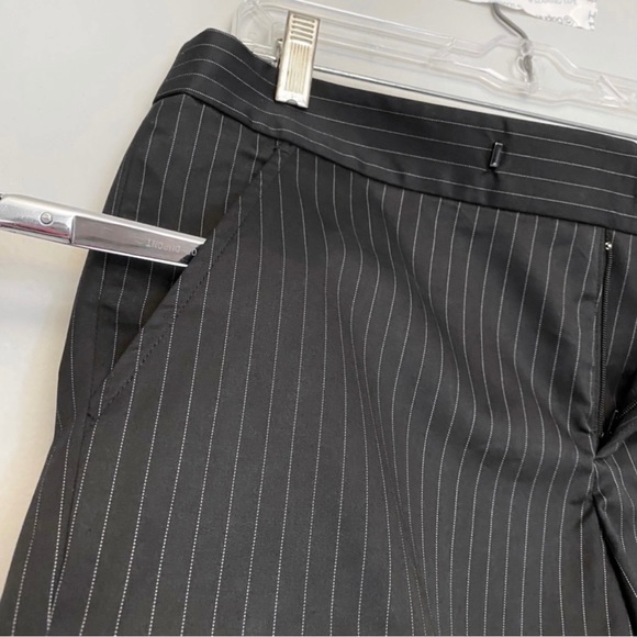Chaiken Striped Trouser Short - Picture 4 of 9